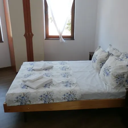 Apartamento Aleksandrovo Apartments *