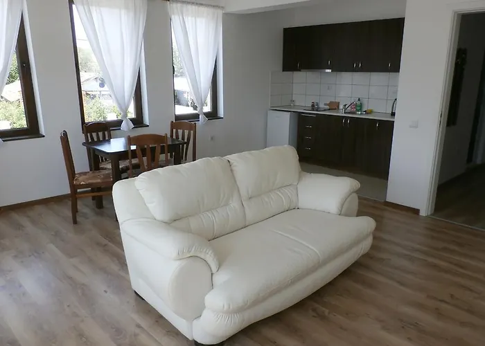 Апартаменты Aleksandrovo Apartments *